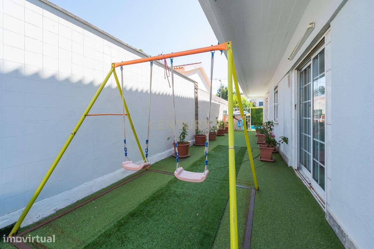 Moradia T4 com piscina-52