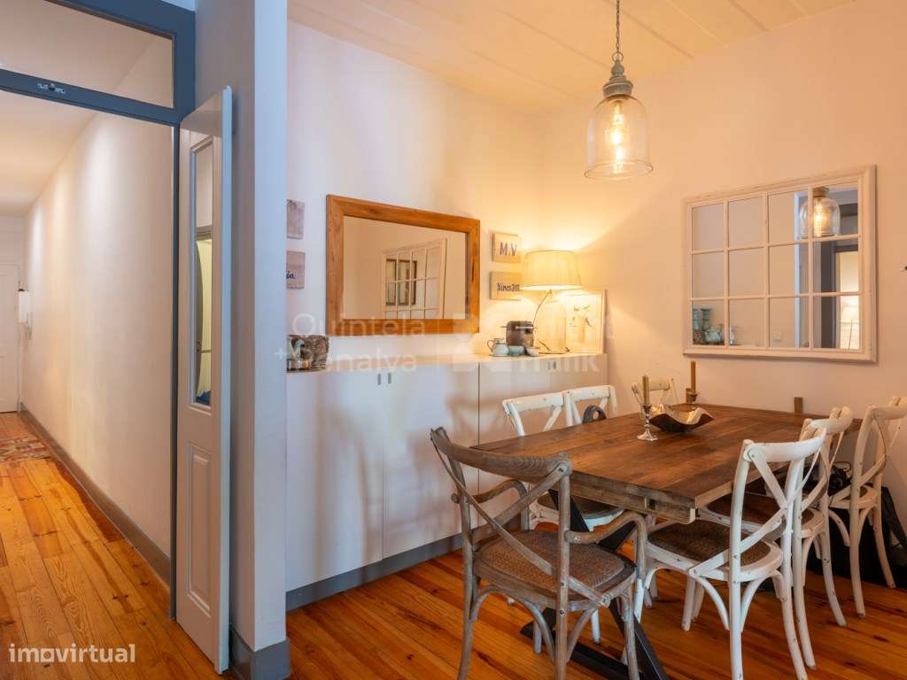 Apartamento T2 renovado, na Estrela - Grande imagem: 2/25
