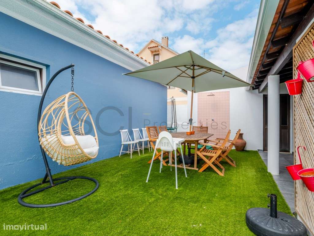 Moradia T3 com piscina nas Quintinhas, Charneca da Caparica. Estilo...-44