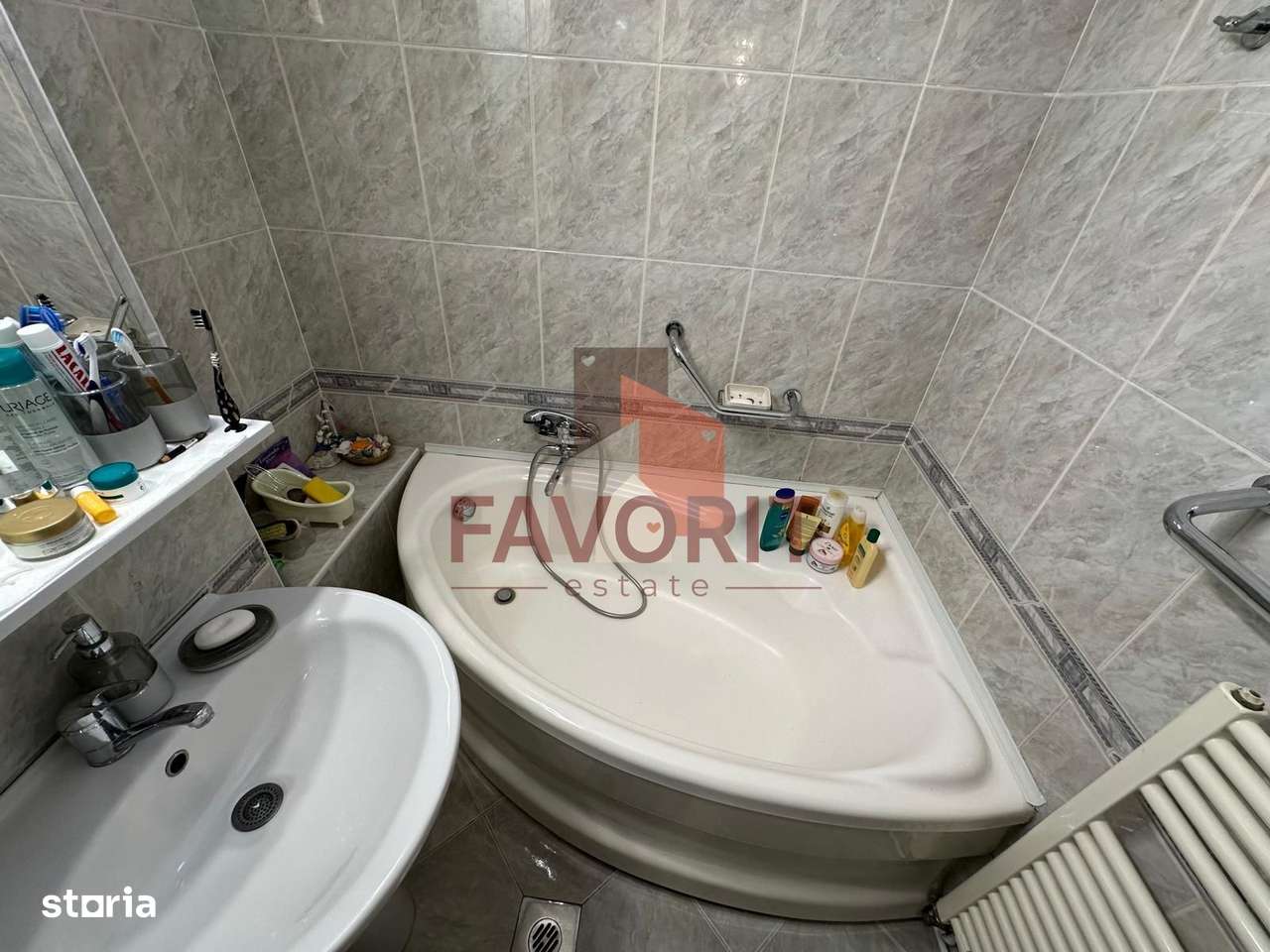 3 camere | etaj 2 | centrala proprie | 3 balcoane | 2 bai | zona excel-12