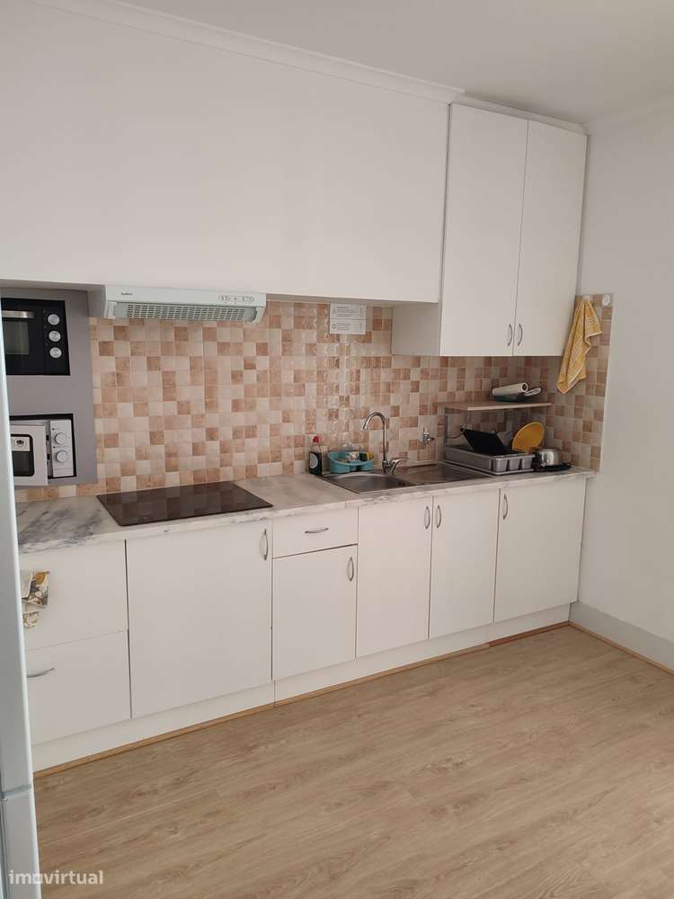 Excelente T7 para venda na Cruz de Celas-27