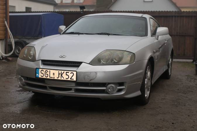 Hyundai Coupe - 4