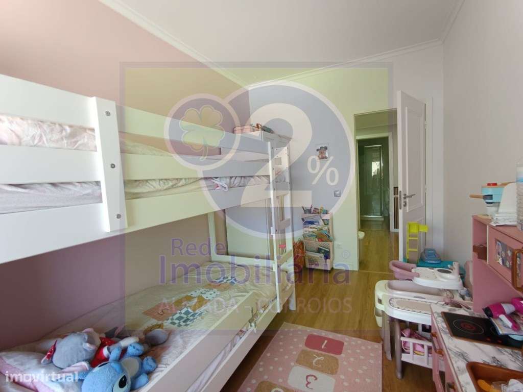 Apartamento T3, boas áreas-12