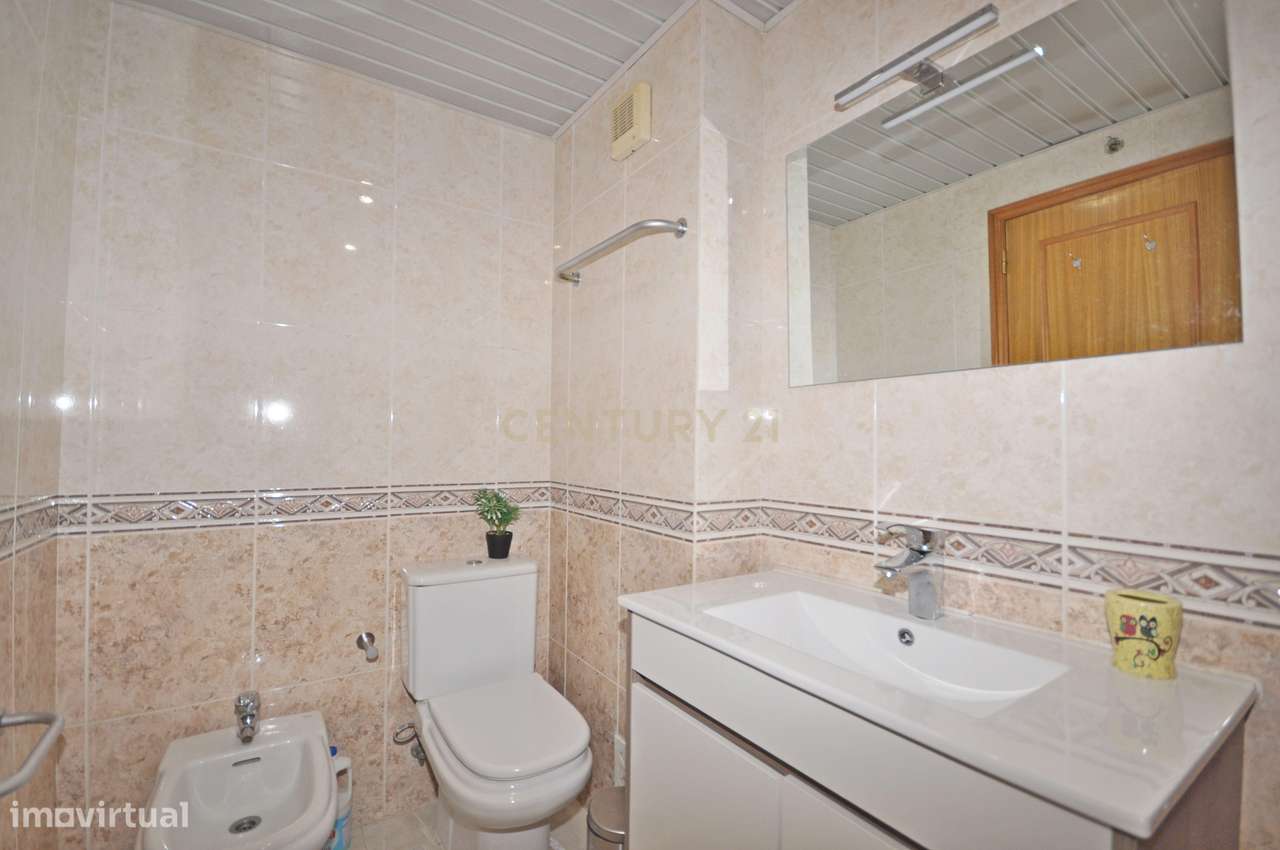 Apartamento T2 com 88m² | Paredes, Alenquer-19