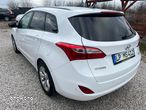 Hyundai I30 blue Kombi 1.6 CRDi Classic Navigation - 15