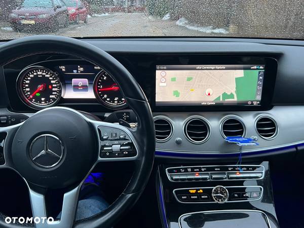 Mercedes-Benz Klasa E 220 d 4Matic 9G-TRONIC - 12