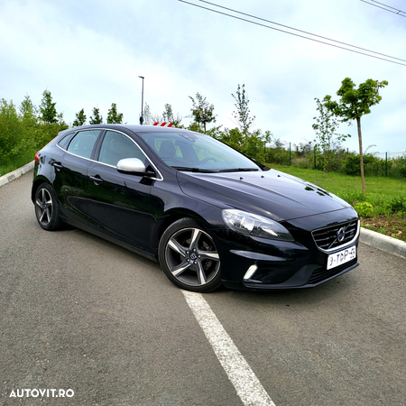 Volvo V40 D2 R Design - 10