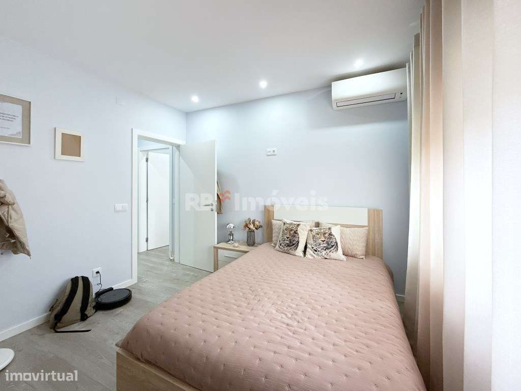 Apartamento T2 totalmente renovado, perto da estação ferroviária-16
