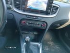 Kia Ceed 1.6 CRDi SCR M - 14