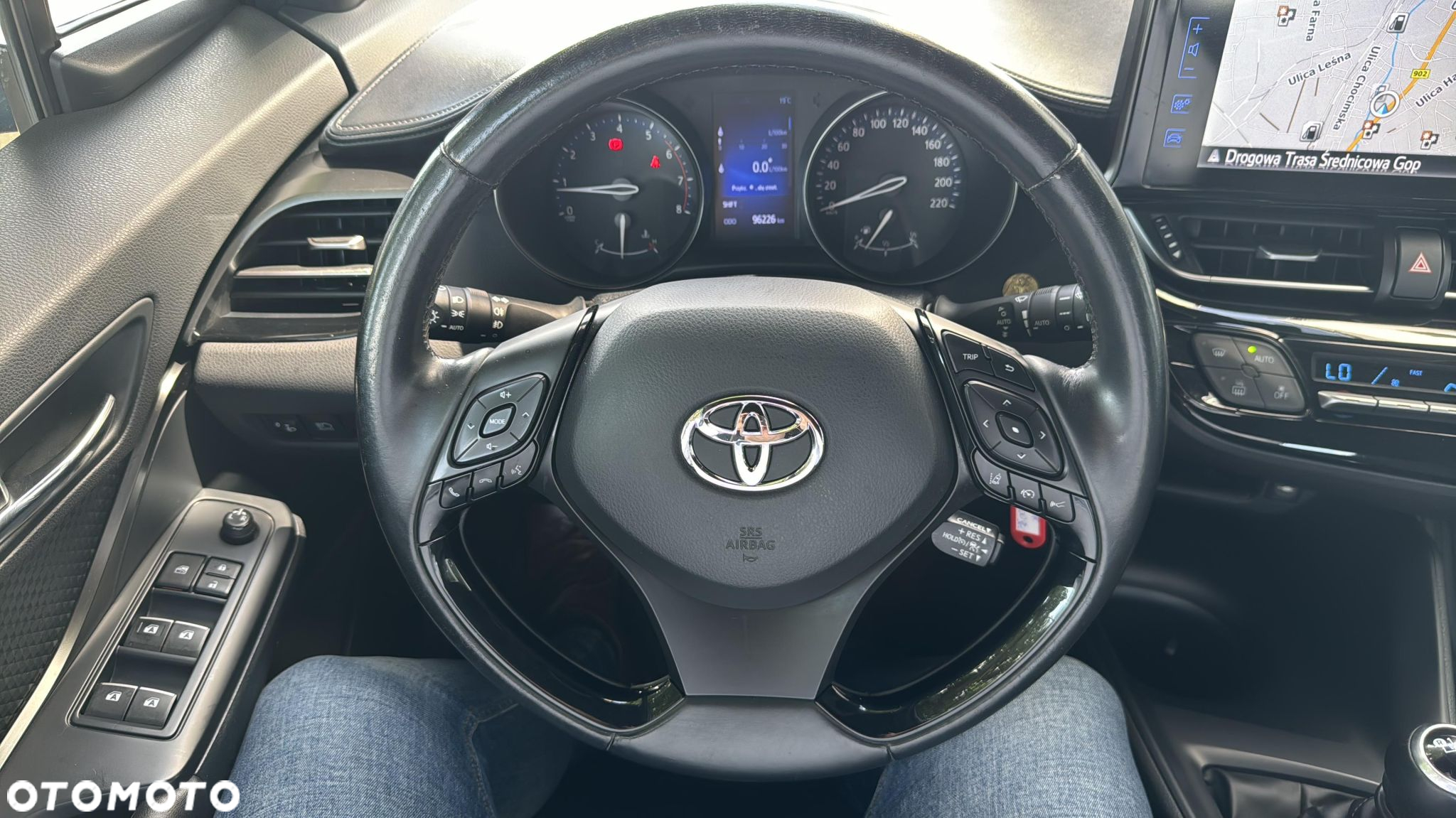 Toyota C-HR 1.2 T GPF Premium - 12