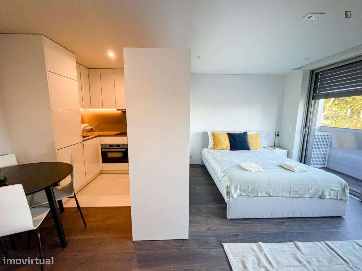 Estúdio - localizado em Senhora da Hora Porto - Grande imagem: 4/7