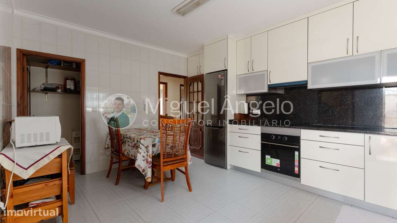 Moradia T3 com jardim, garagem e excelente espaço exterior na Torreira-13