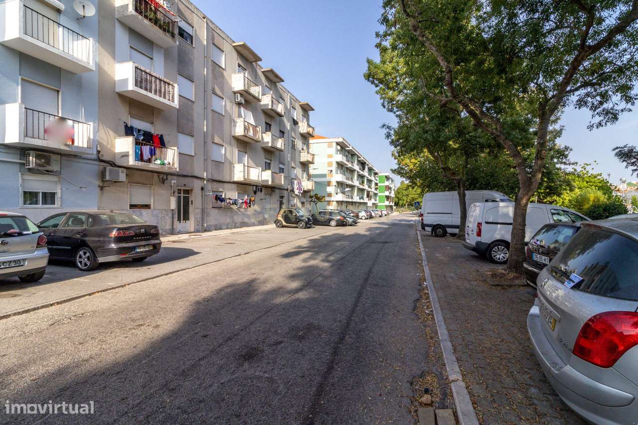 A sua primeira casa pode começar aqui Apartamento T2 Baixa Banheira-19