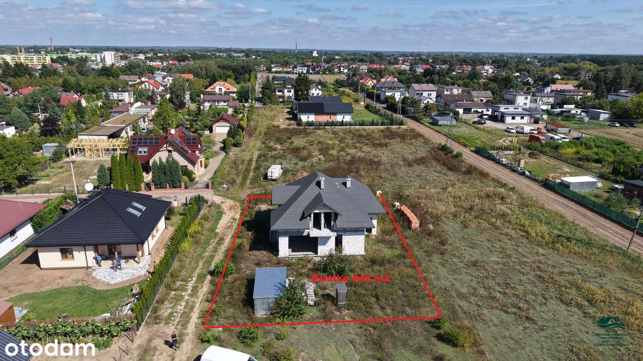 Dom mieszkalny jednorodzinny z garażem dwustanowiskowym  z działką-12