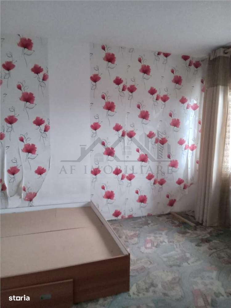 Apartament 3 camere zona Nicolina - Imagine principală: 5/8