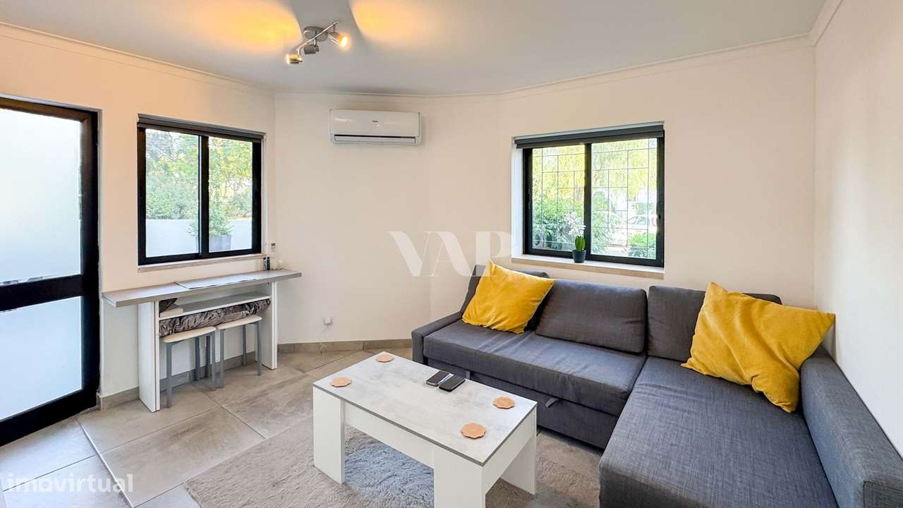Apartamento T0+1 renovado com grande terraço, junto à Marina de Vilamo - Grande imagem: 2/17
