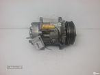 Compressor de ar condicionado CITROЁN C8 2.2 HDi 06.06 -  Usado REF. MOTOR 4HW S... - 2