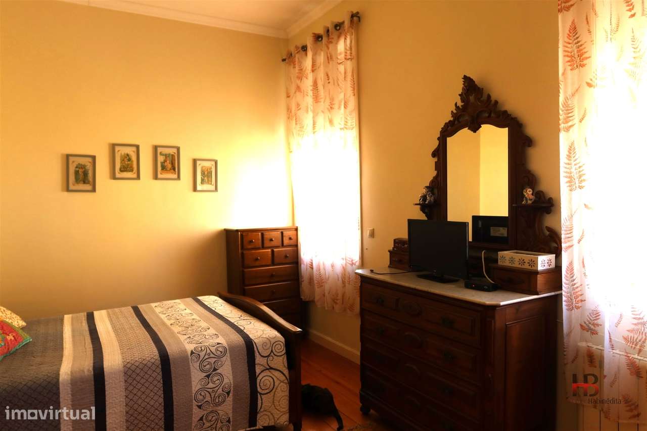 Oportunidade Única: Moradia T3 no Centro de Gondomar-17