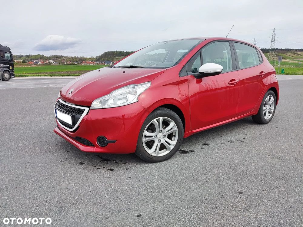 Peugeot 208