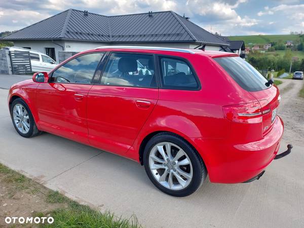 Audi A3 2.0 TDI Sportback DPF quattro Attraction - 11