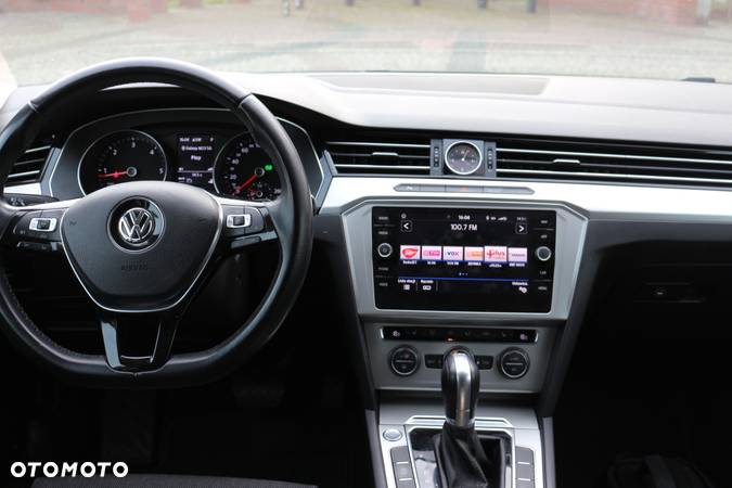 Volkswagen Passat 2.0 TDI BMT Comfortline DSG - 21