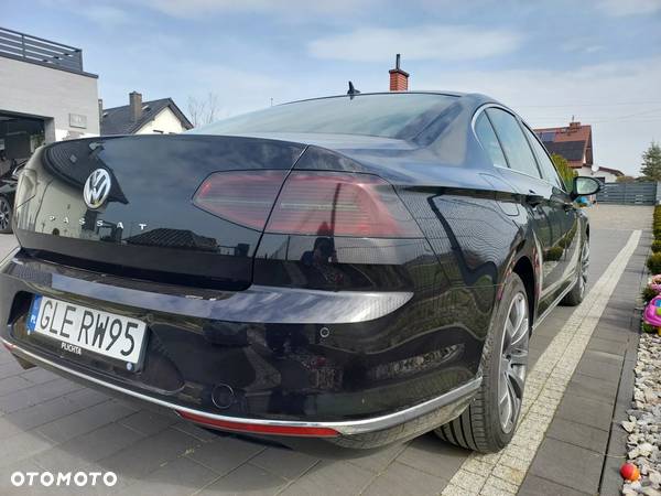 Volkswagen Passat 2.0 TDI BMT Highline DSG7 - 19