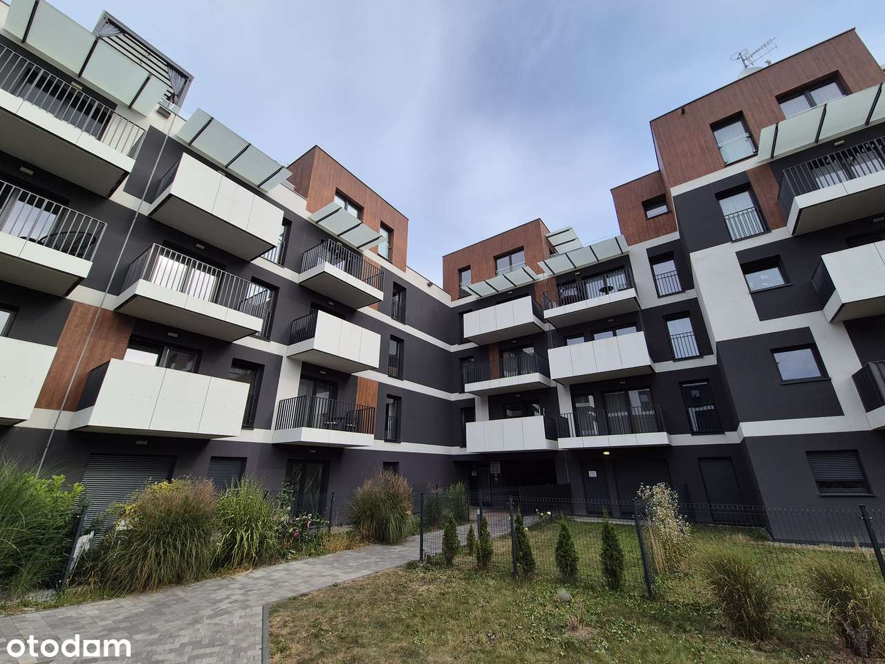 Ceglana 76, TOP Lokalizacja, Miejsce podziemne, komórka lokatorska-5