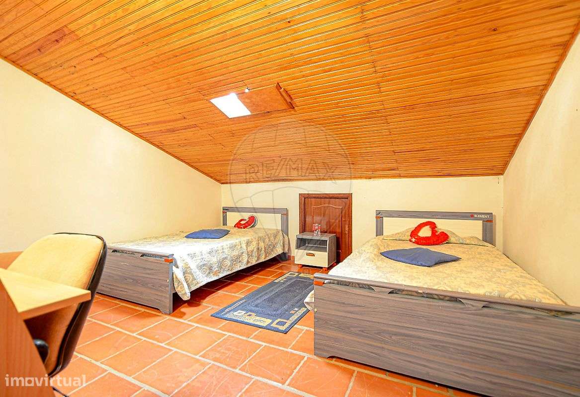 Moradia T4 para venda-32