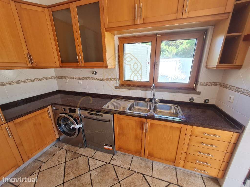 Moradia isolada V3+2 situada em Caixas, Sesimbra com Piscina-19