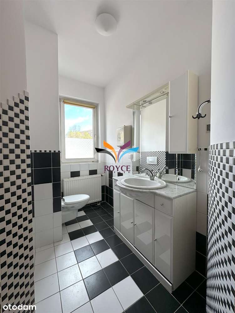 Mokotów ul. Śródziemnomorska 120 m2 garaż komórka-10