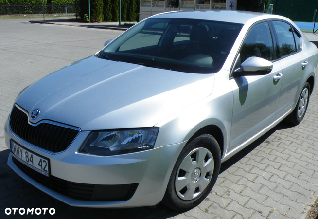 Skoda Octavia 1.6 TDI Active - 9