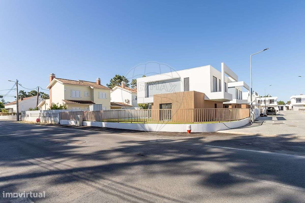 Moradia T4 para venda - Grande imagem: 3/47