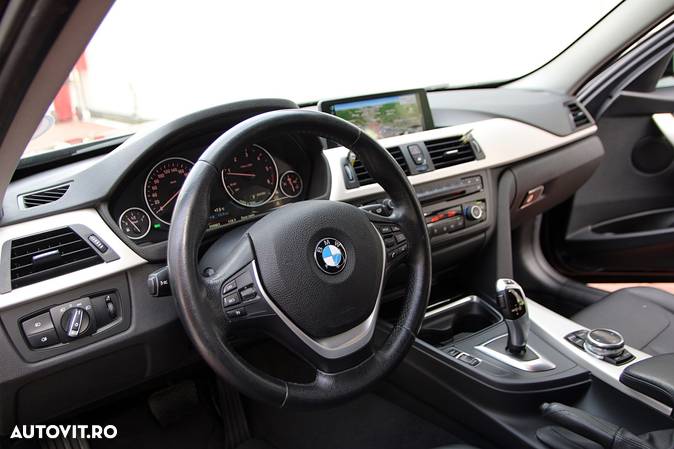 BMW Seria 3 320d Efficient Dynamic Edition Aut. - 21