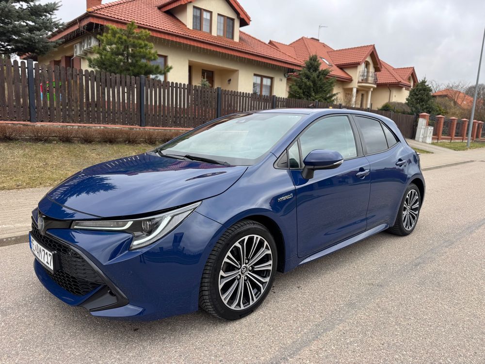 Toyota Corolla Seria E21 2.0 Teamplayer 2019