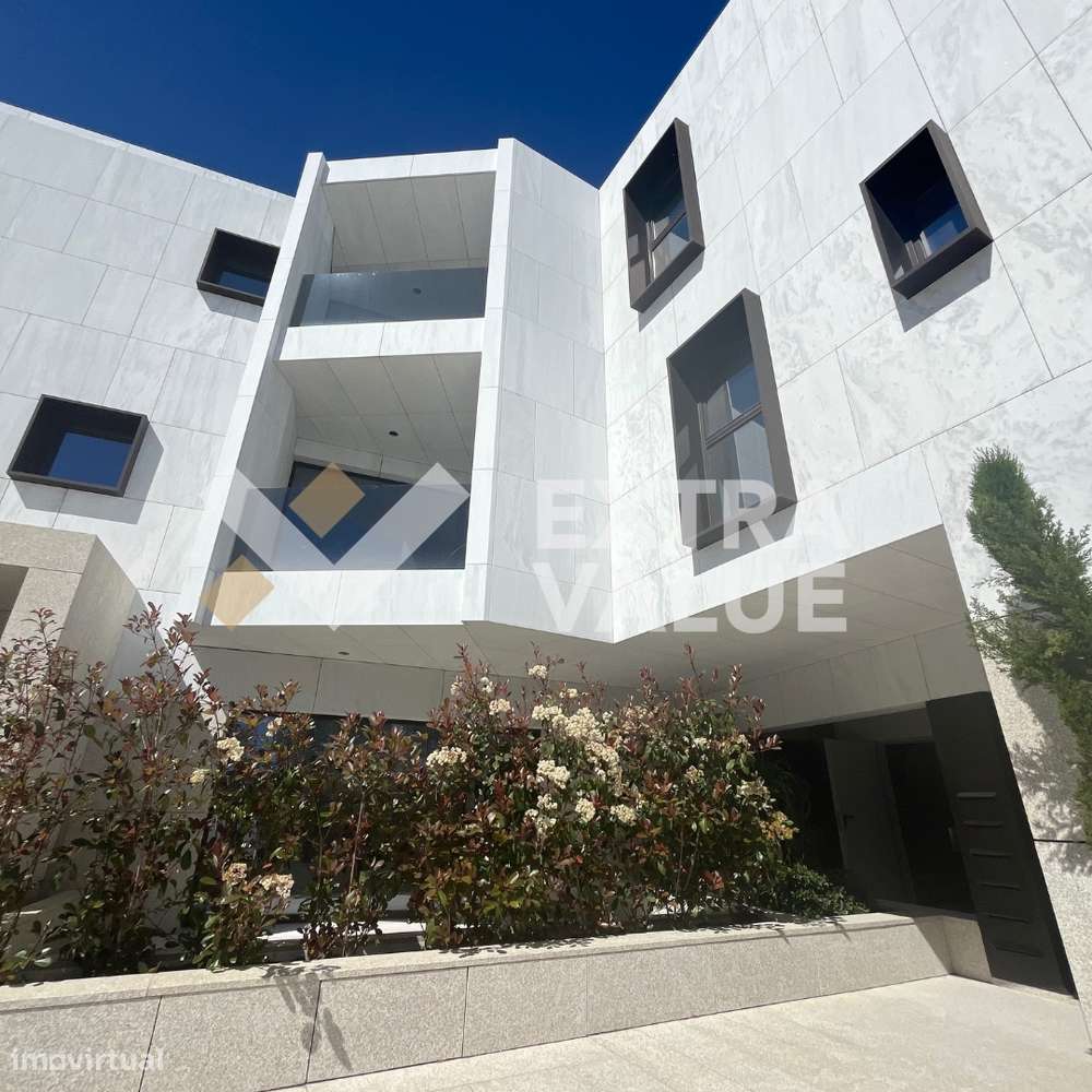 Apartamento T3 Venda em Viana do Castelo (Santa Maria Maior e Monserra-4
