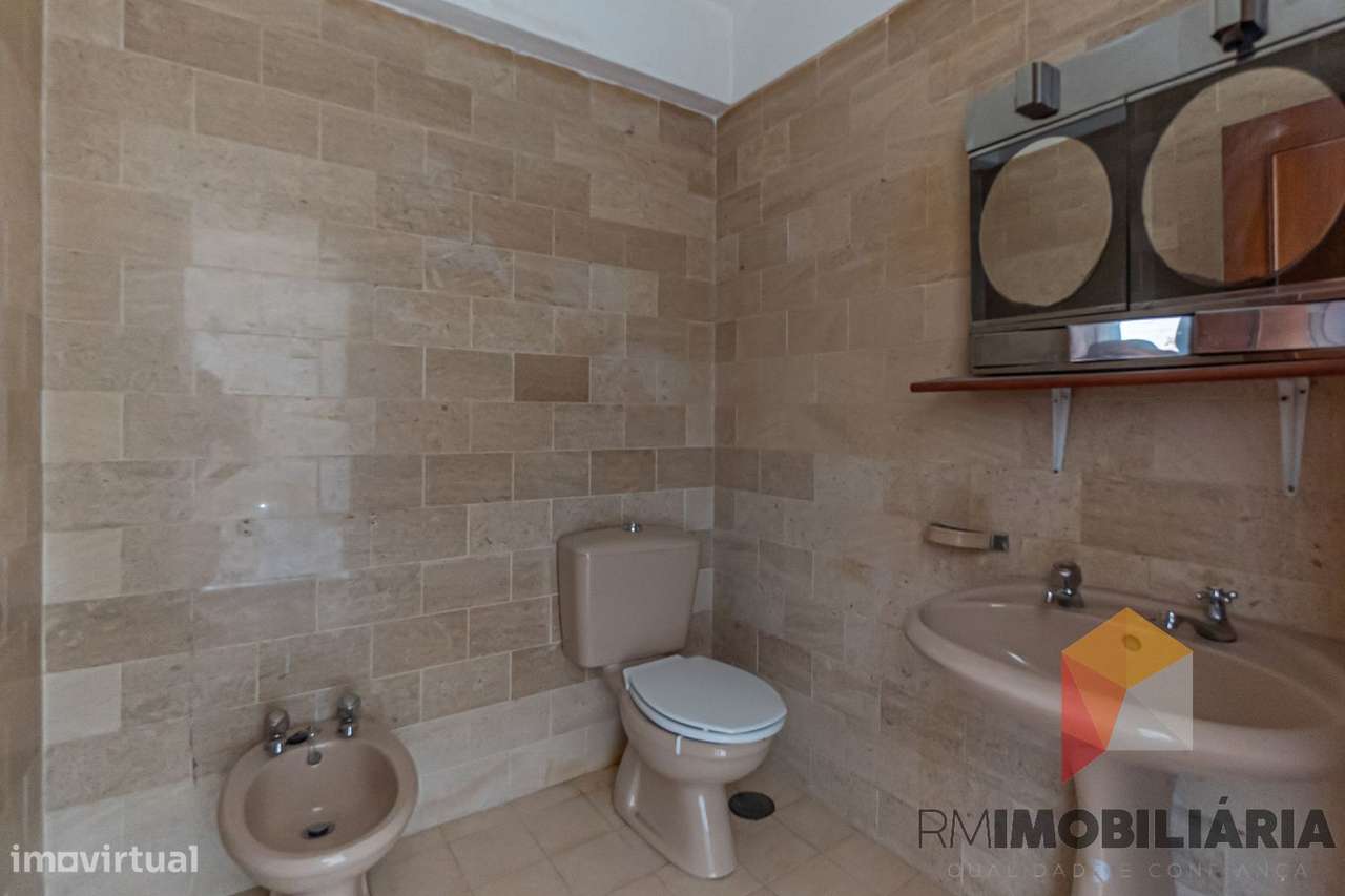 Apartamento T3 no centro de Matosinhos-35