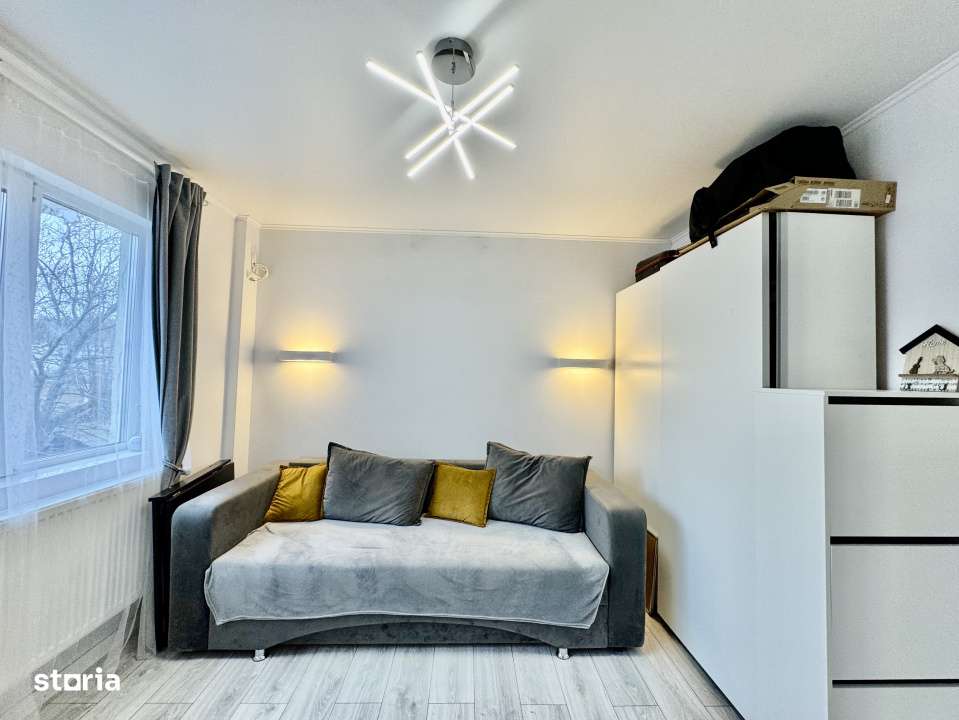 Vanzare Garsoniera Pacurari- Moara de Foc, etaj 2/4. Renovat. Mobilat - Imagine principală: 5/8