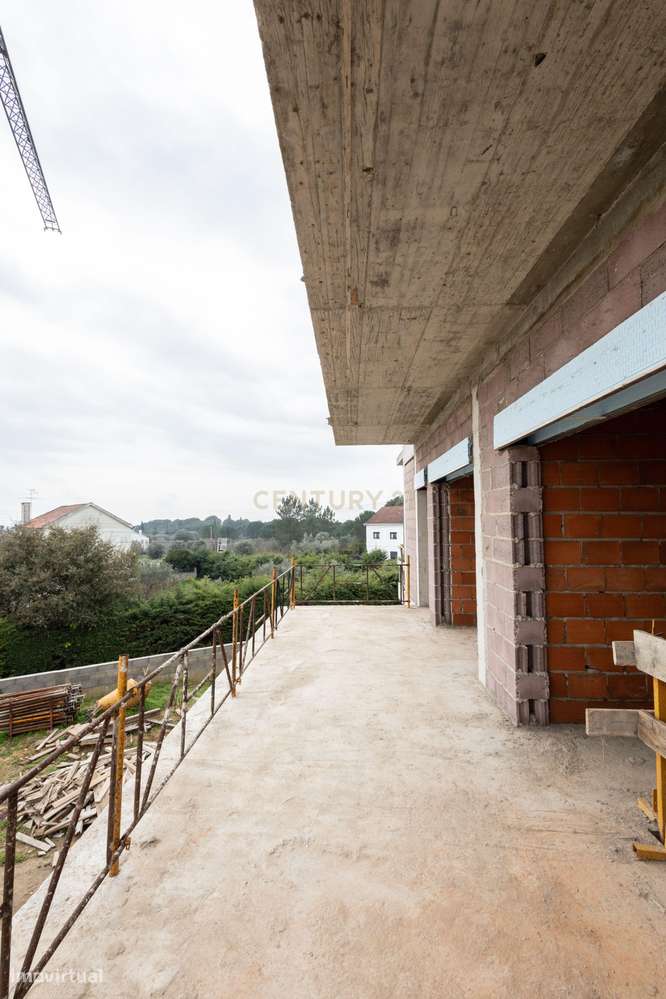 Moradia Nova T4 em Tomar | Vista para o Castelo | Arquitetura Contempo-34
