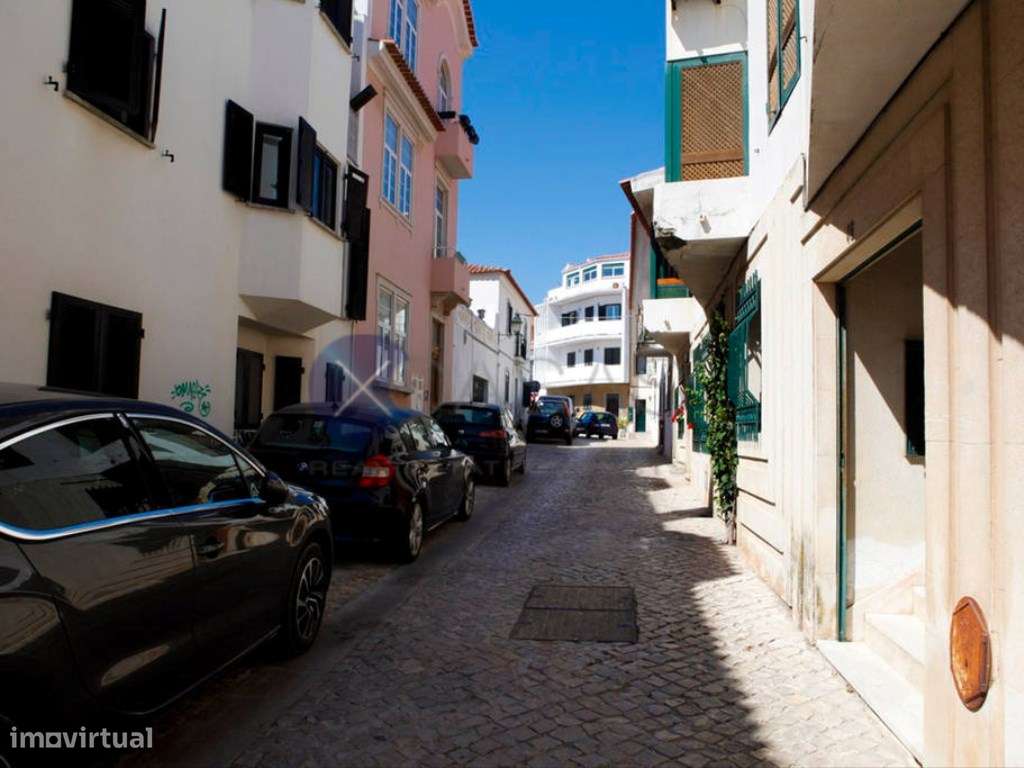 Apaixonante estúdio localizado no Coração de Cascais.-2