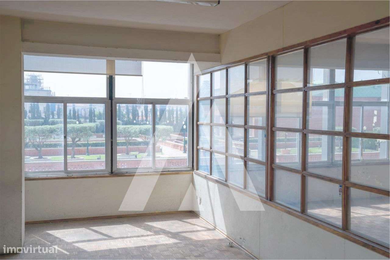 Escritório com 540m2 na Av. Lourenço Peixinho em Aveiro - Grande imagem: 2/20