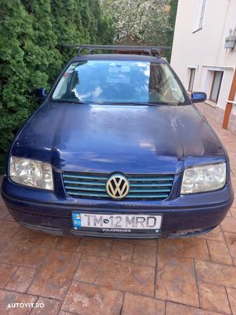 Volkswagen Bora 1.9TDI Trendline - 1