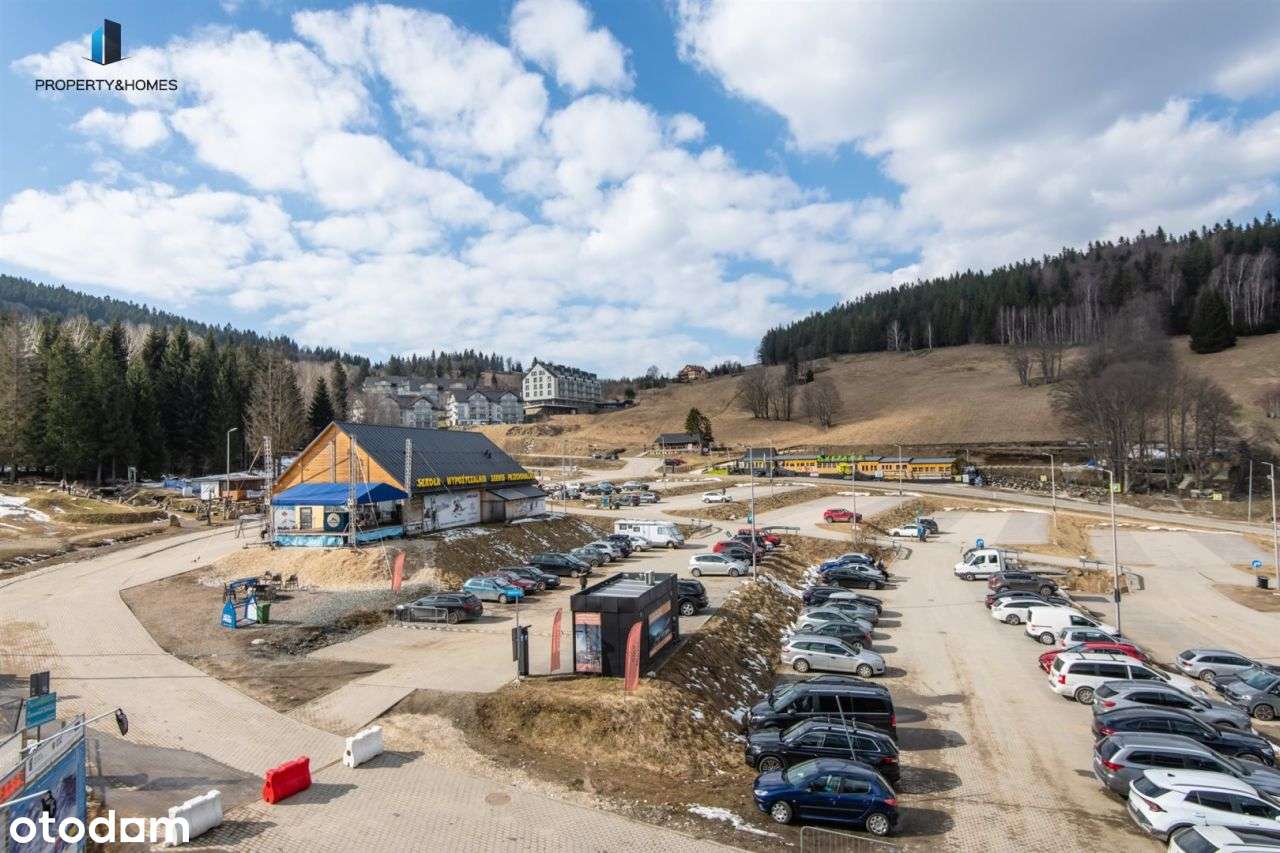 Widok na stok narciarski oraz piękną panoramę gór!-12