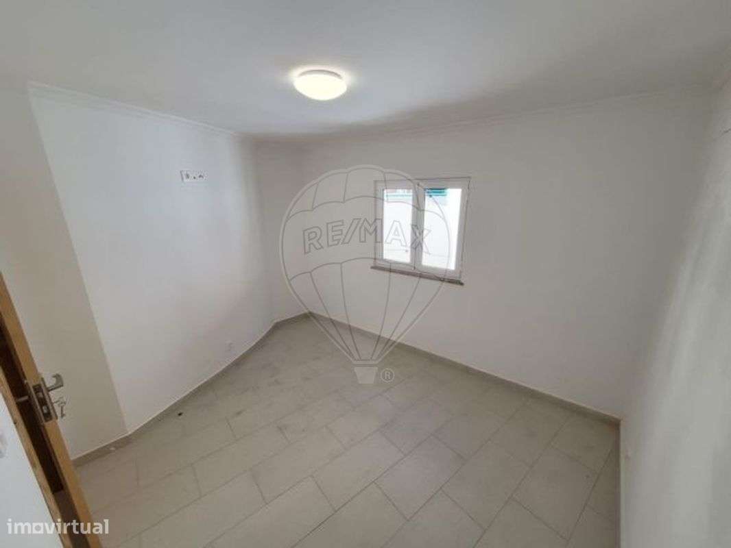 Moradia T2 para venda - Grande imagem: 4/16