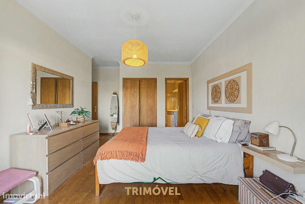 Apartamento T3 com Terraço, São João da Madeira-13