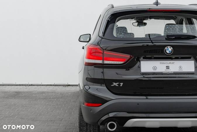 BMW X1 xDrive18d xLine - 10