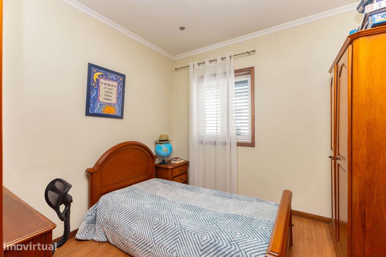 VENDA DE ANDAR MORADIA + ARMAZÉM - Grande imagem: 5/30