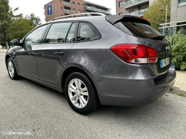 Chevrolet Cruze SW 1.7 VCDi LTZ - 2