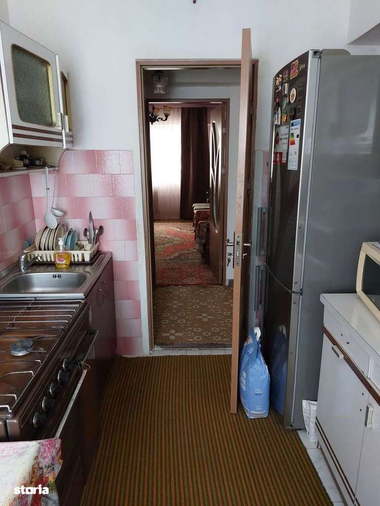 Decomandat, trei camere, bilateral, Calea Bucuresti-Lidl-3