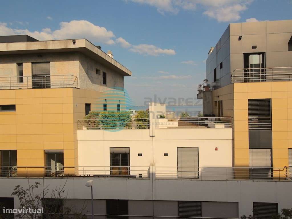 Apartamento T4, com 3 lugares de estacionamento, Parque das Nações-31