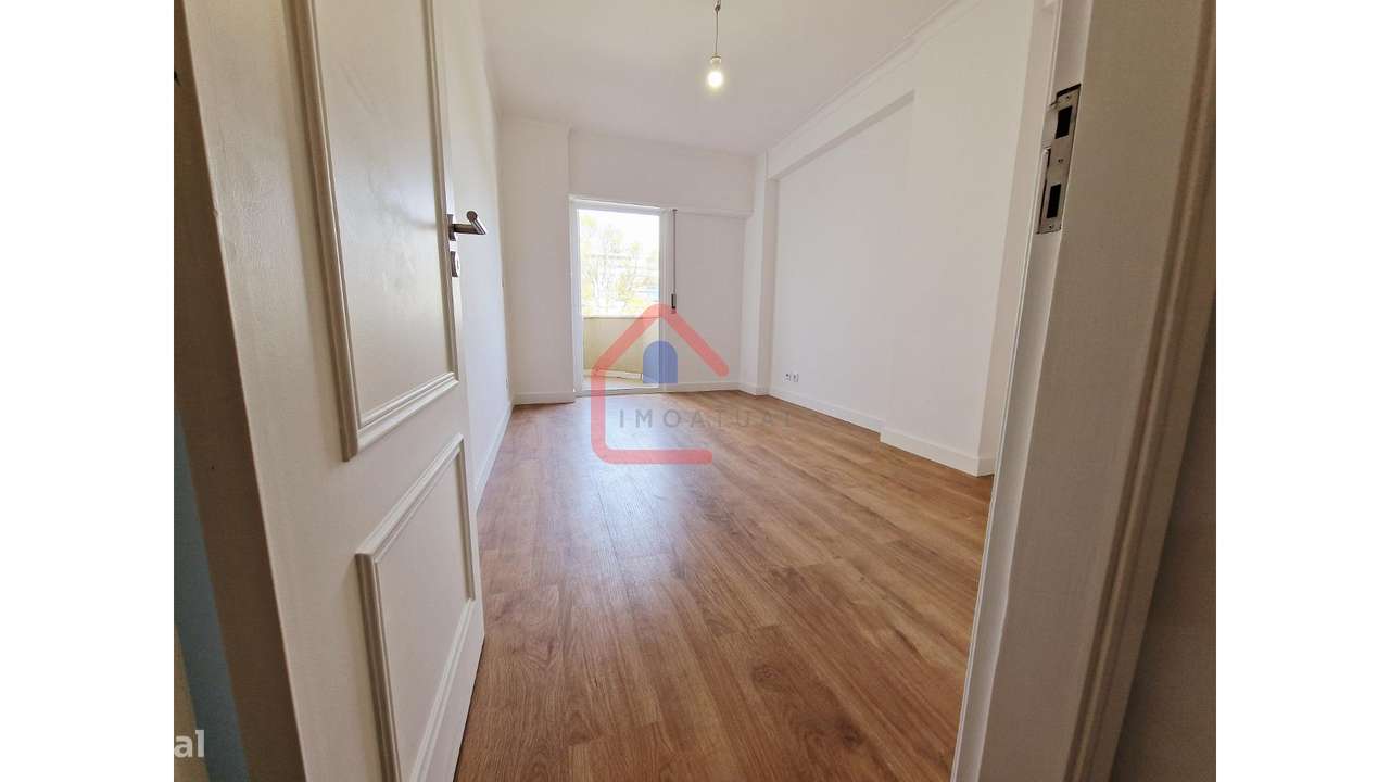 Apartamento T3 em Benfica-20